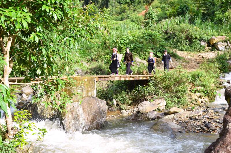 Hướng dẫn di chuyển đến bản Cát Lình