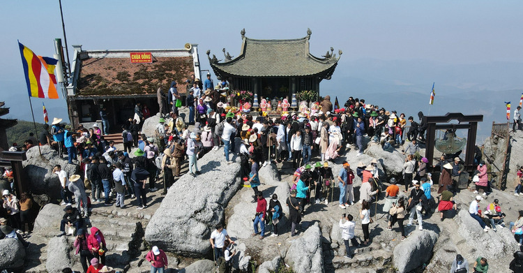 Miễn phí tham quan Yên Tử trong khoảng 3 năm