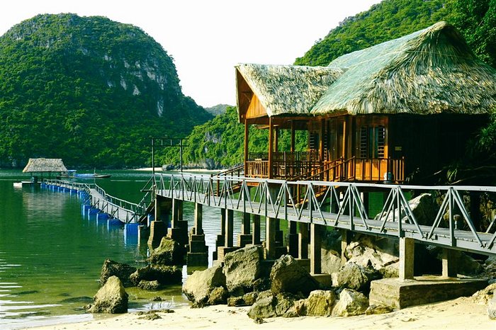 Cát Bà Sandy Beach Resort