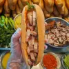 Bánh mì heo quay - Món ăn đứng đầu danh sách 100 món ăn ngon nhất Việt Nam hiện nay
