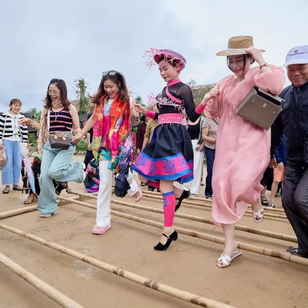 Lễ hội Mở Cổng trời và sắc xuân Tây Bắc dịp Tết Bính Ngọ 2026