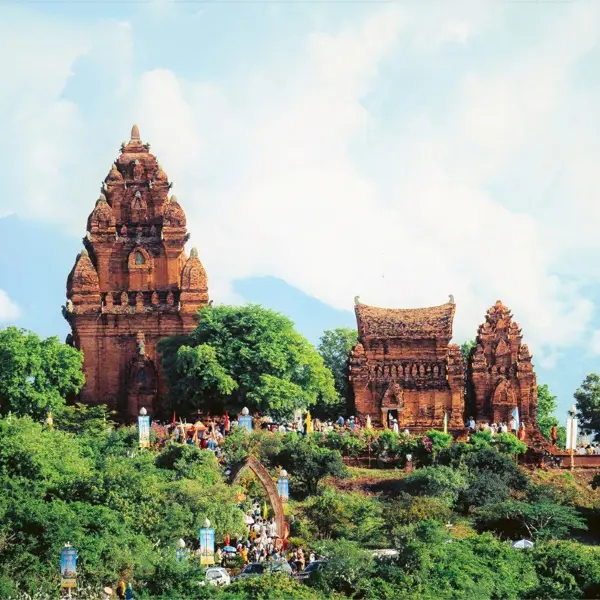 Những hình ảnh rực rỡ sắc màu trong lễ hội Kate - Ngày hội lớn nhất năm của người Chăm