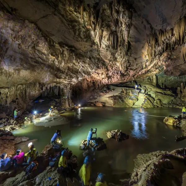 Phong Nha - Kẻ Bàng đoạt “cú đúp” giải thưởng tại Lễ trao giải Du lịch Thế giới