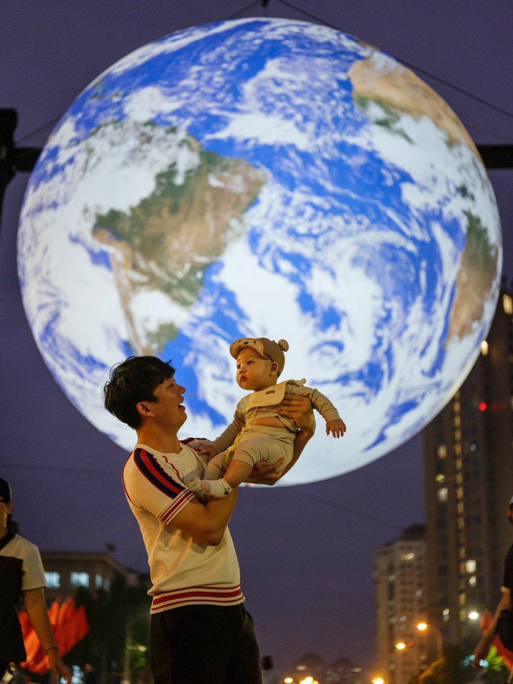 Các bạn nhỏ cũng được bố mẹ đưa đi check in