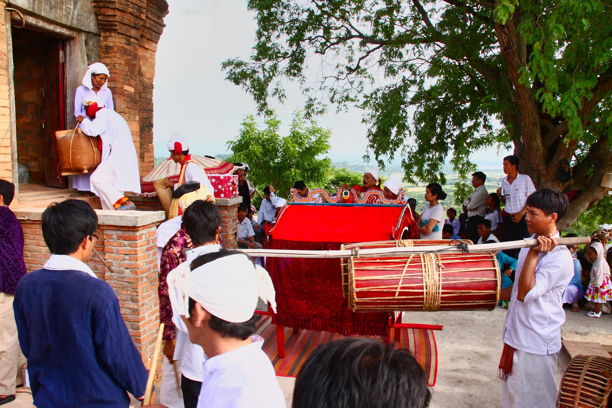 Lễ hội Kate tại đền tháp Po Rome