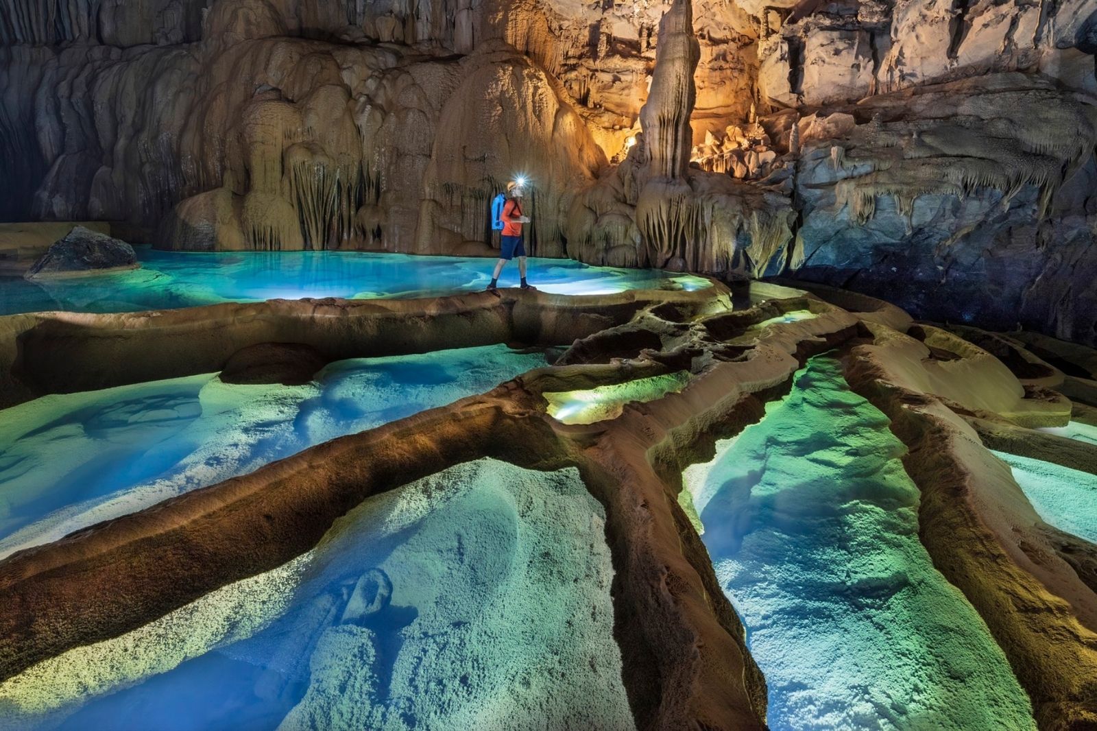 Hang Hùng Quảng Bình