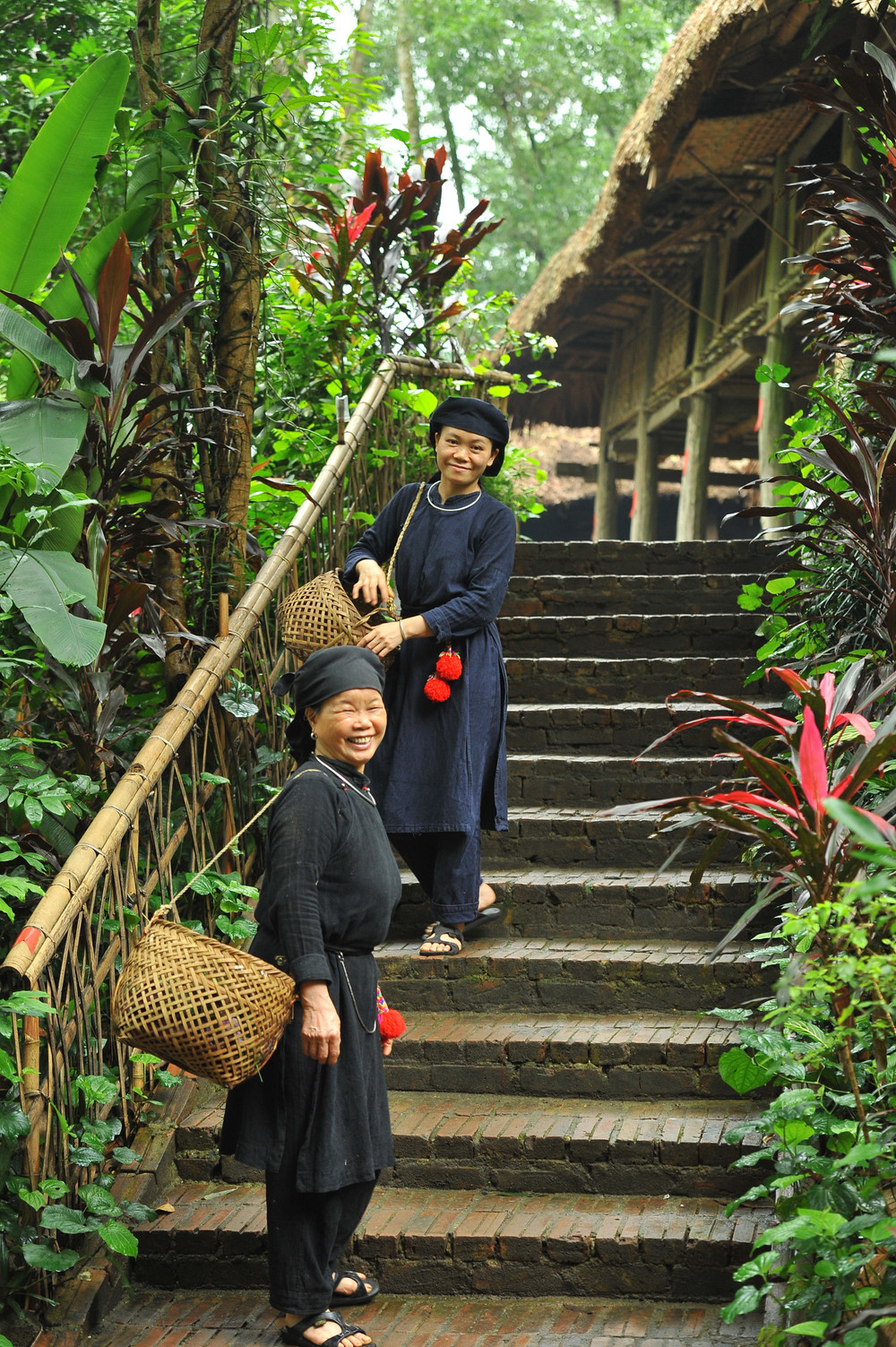 Người đồng bào dân tộc sinh sống tại Thái Hải