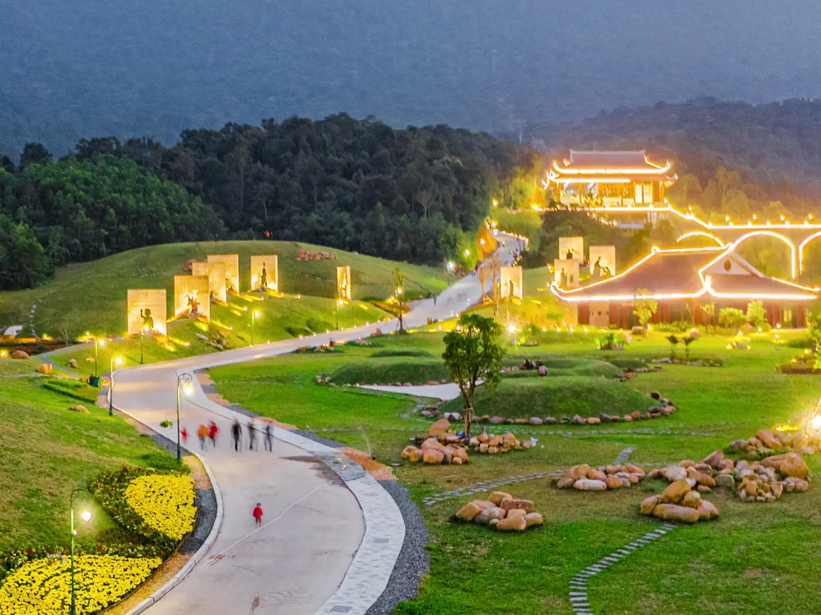 Lịch trình chi tiết khám phá Tây Yên Tử