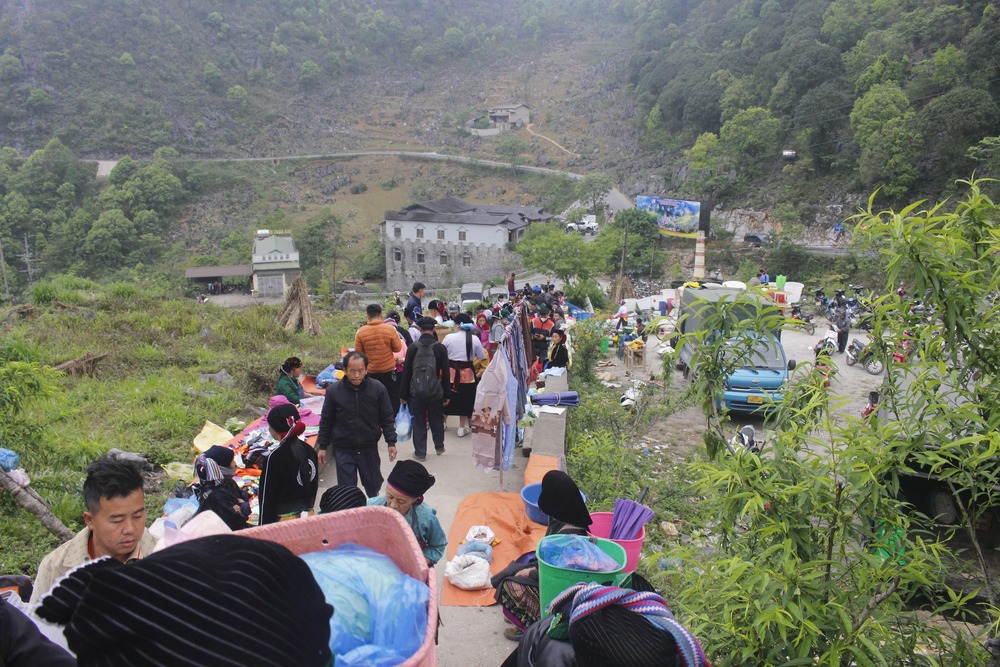 chợ lùi Sà Phìn