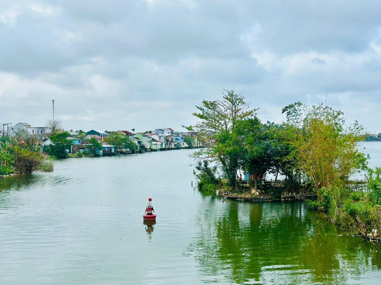 Một nhánh sông Hương (Huế)