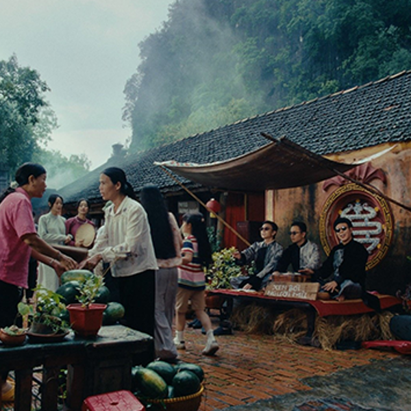 Những địa điểm du lịch nổi tiếng xuất hiện trong MV “Mục hạ vô nhân” của Soobin Hoàng Sơn