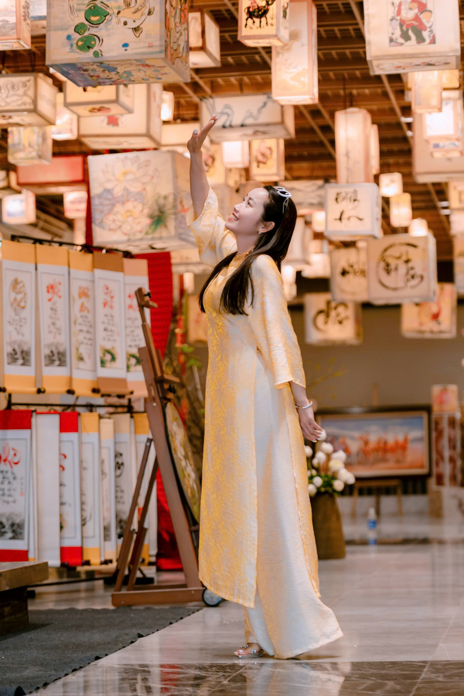 Không gian triển lãm đèn lồng