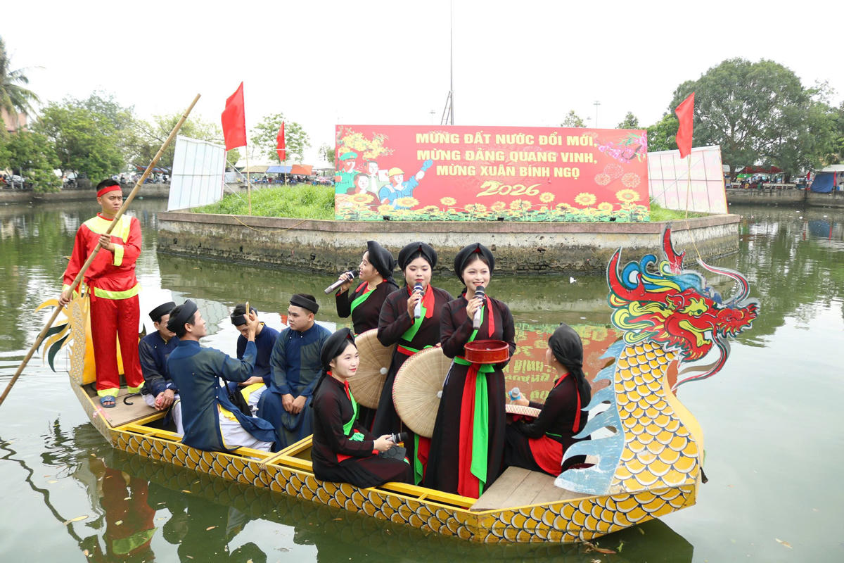 Hội đền Vua Bà Thuỷ tổ Quan họ