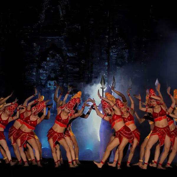 “Đêm Mỹ Sơn huyền thoại” - Mê hoặc du khách bằng ánh sáng, âm nhạc và những vũ điệu Champa