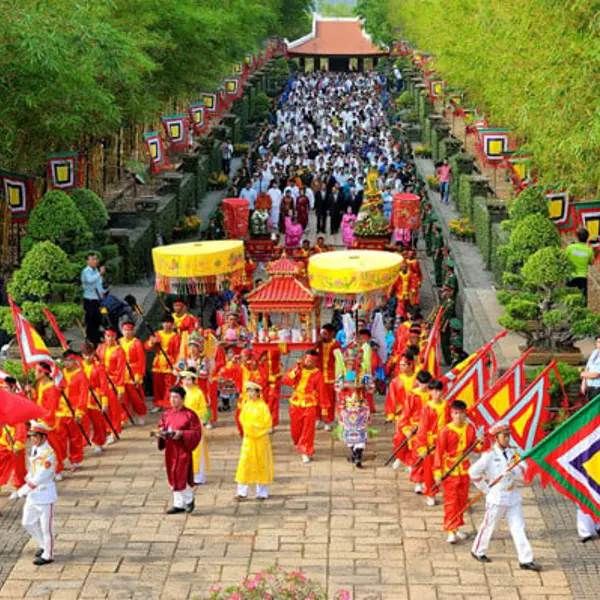 Lịch nghỉ lễ Giỗ tổ Hùng Vương và dịp lễ 30/4 - 1/5 - Gợi ý địa điểm du lịch cho du khách