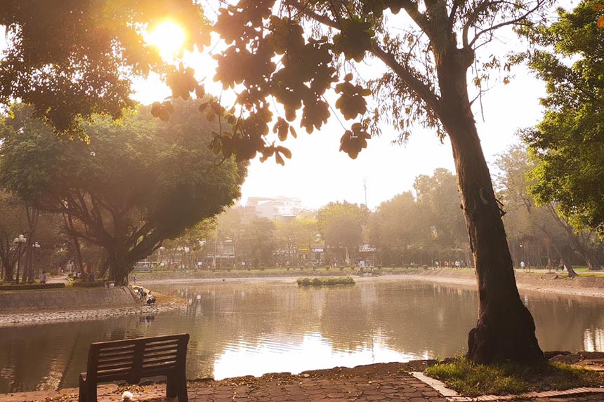 Không khí trong lành, yên bình tại công viên Thống Nhất