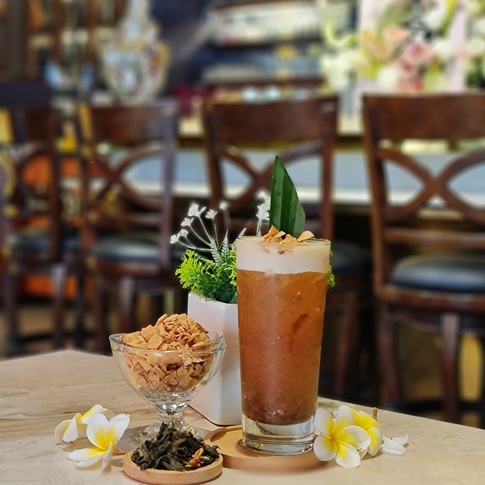 Không quan quán cà phê bên trong bảo tàng