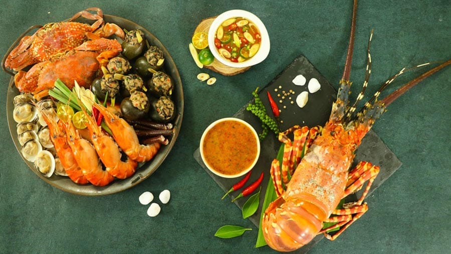 Thưởng thức hải sản tươi ngon