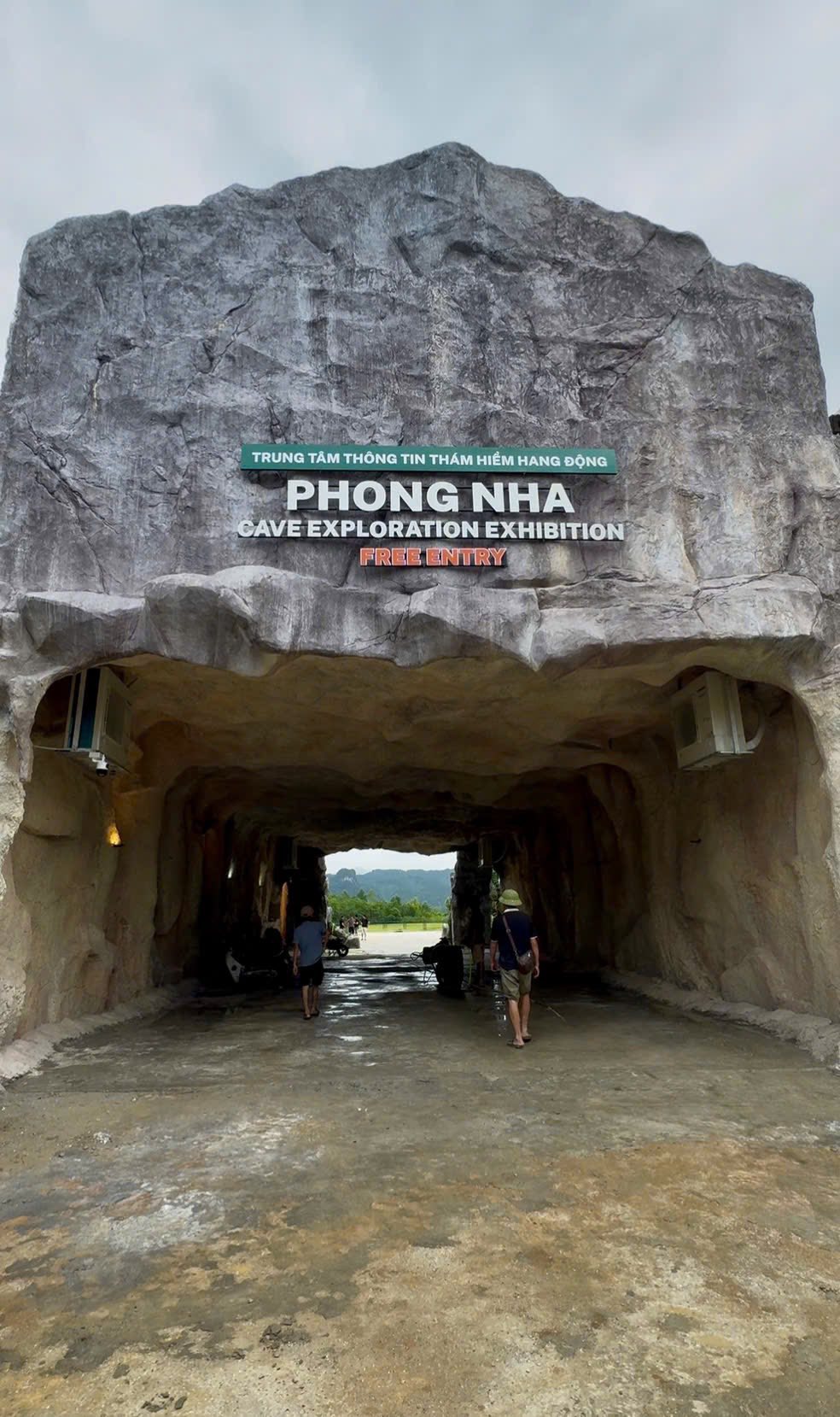 Trung tâm thông tin thám hiểm hang động Phong Nha 