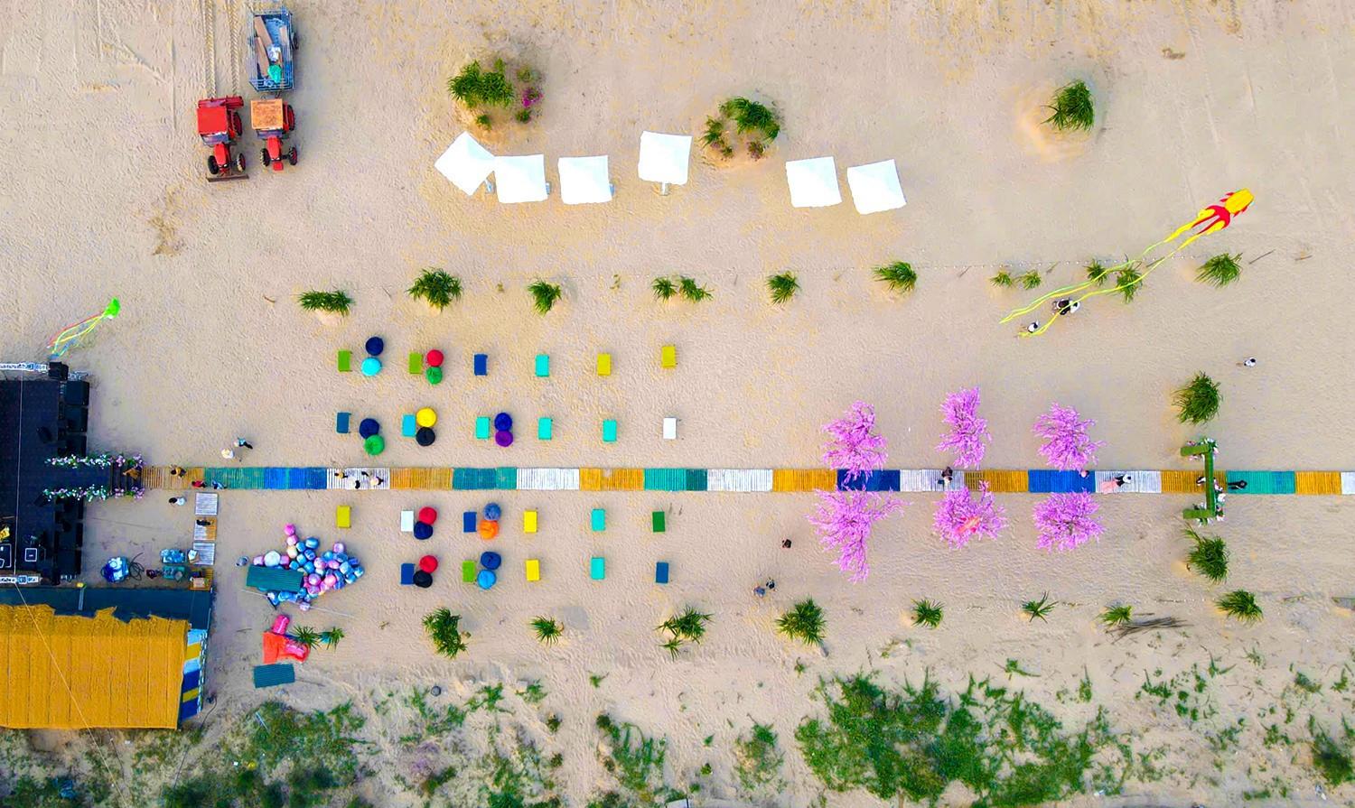 Bãi biển Thạch Hải từ trên cao nhìn xuống