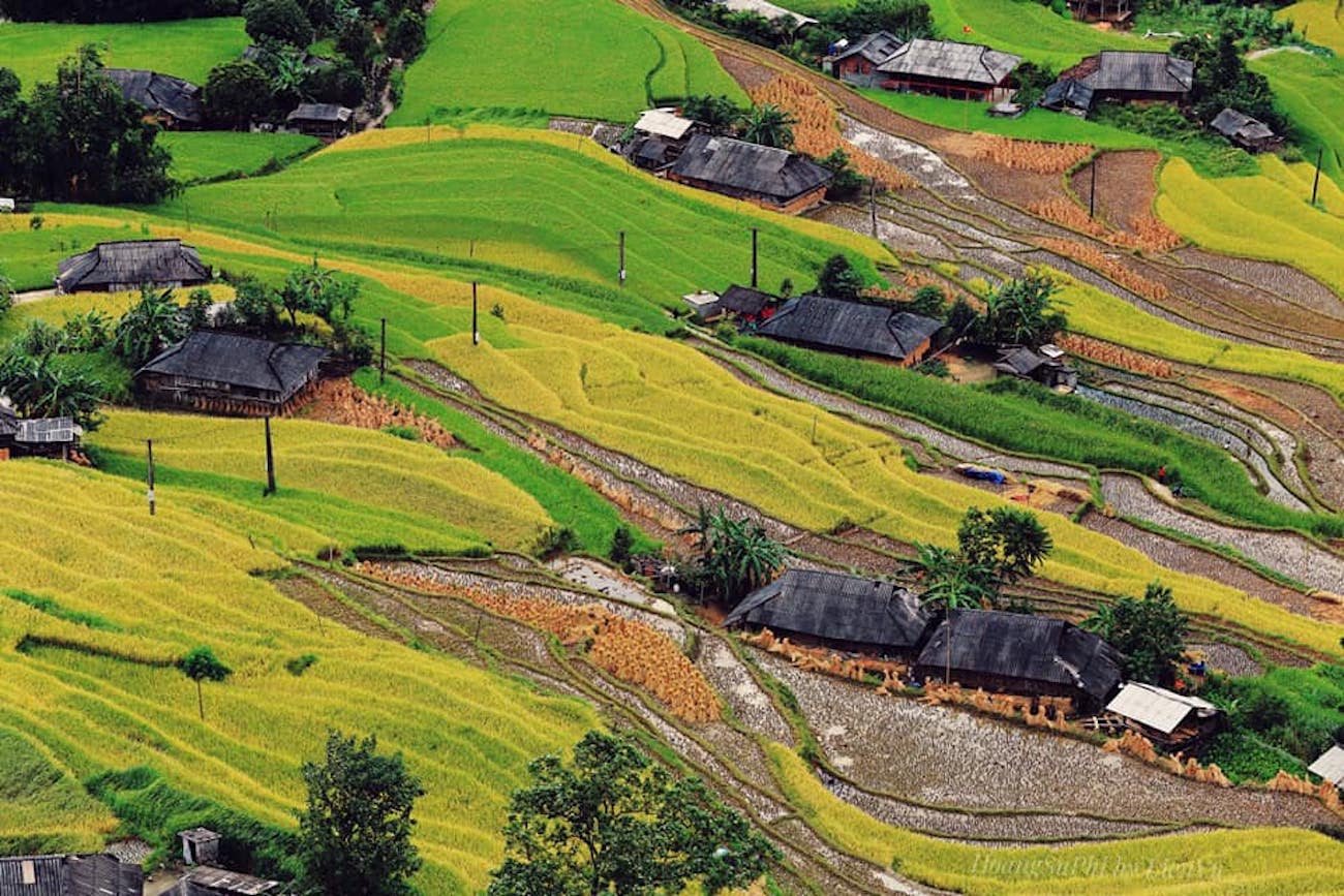 Di chuyển đến bản Phùng