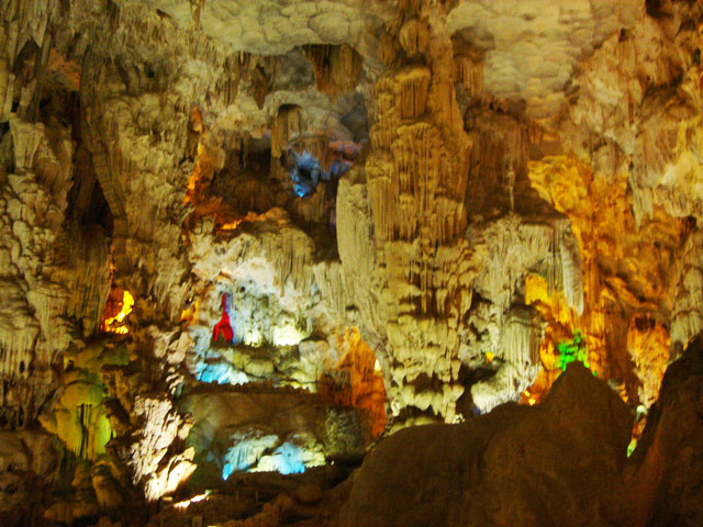 Động Đầu Gỗ