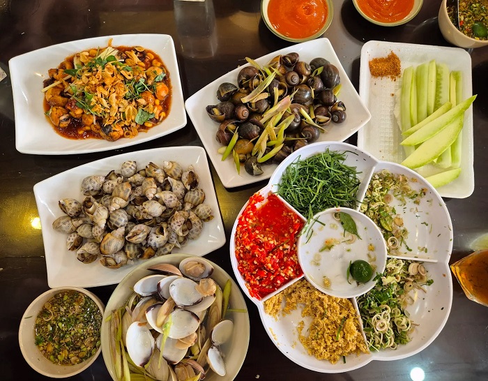 Ốc 96 Thùy Linh