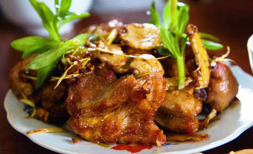 Món bê chao nóng hổi khói nghi ngút