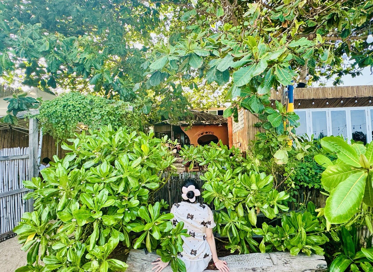 Không gian mộc mạc bên hiên biển Mơ Hoang
