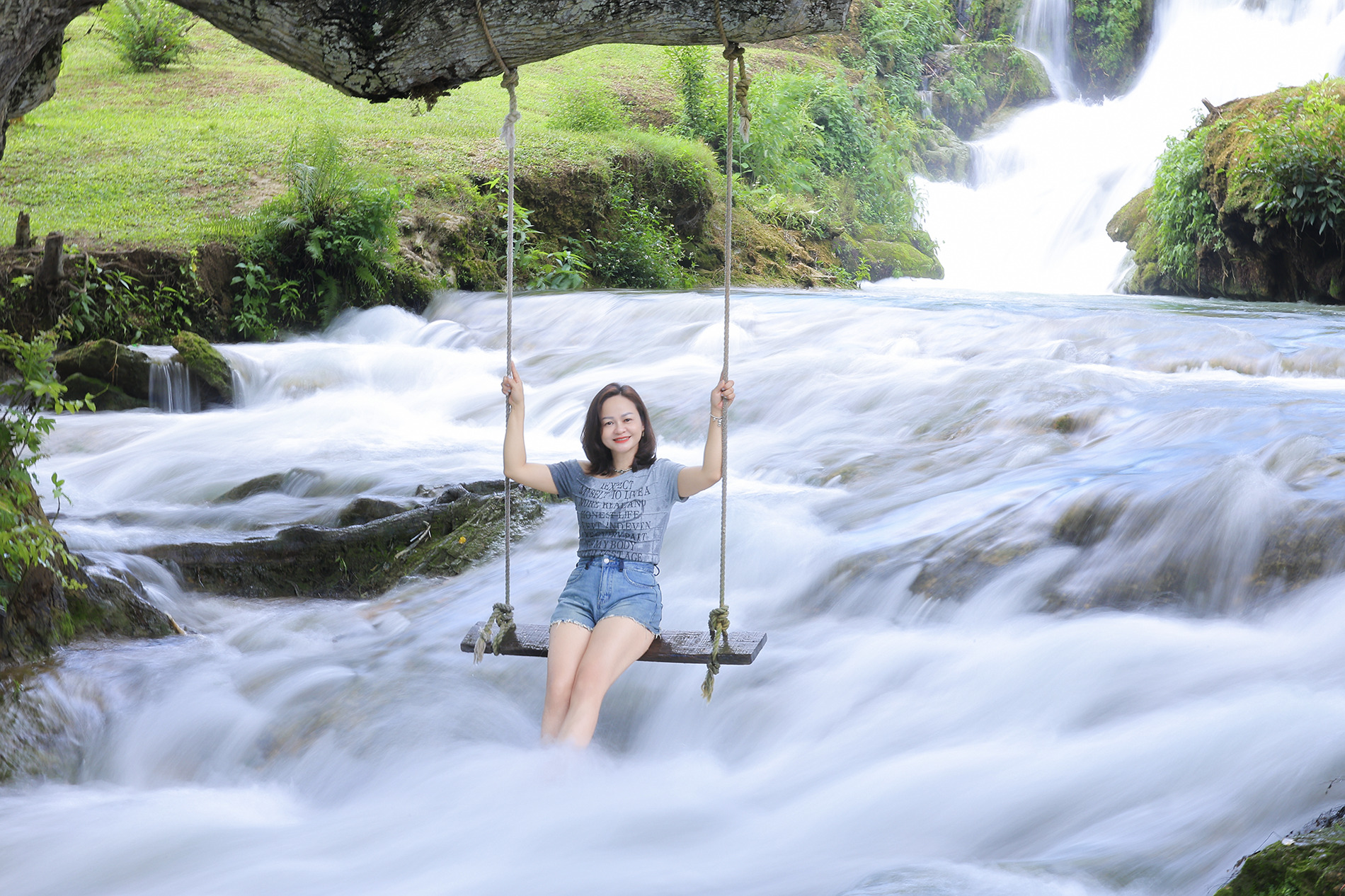 Suối Bản Mòn Mộc Châu