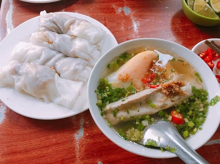 Bánh cuốn trứng Lạng Sơn